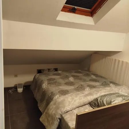 D'hotes Et 1 Apparemment Complet. * Seraing